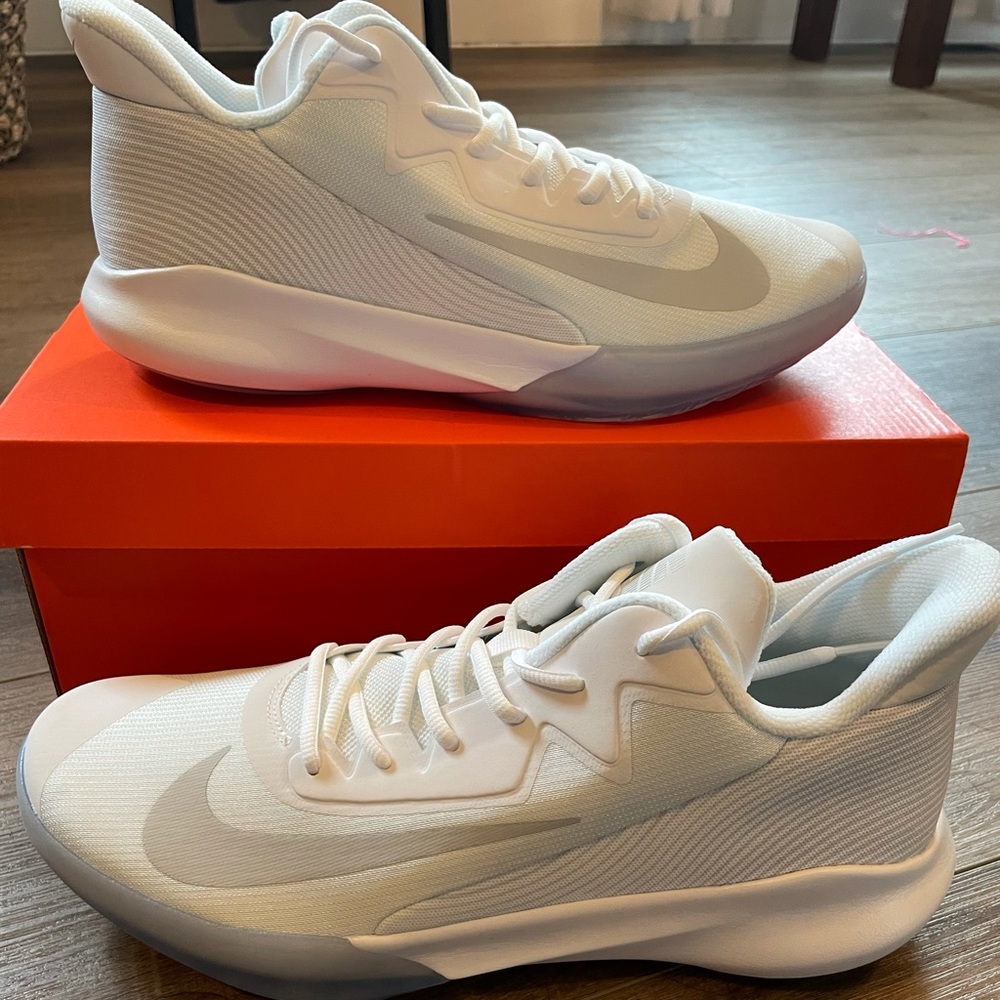 Nike Precision IV